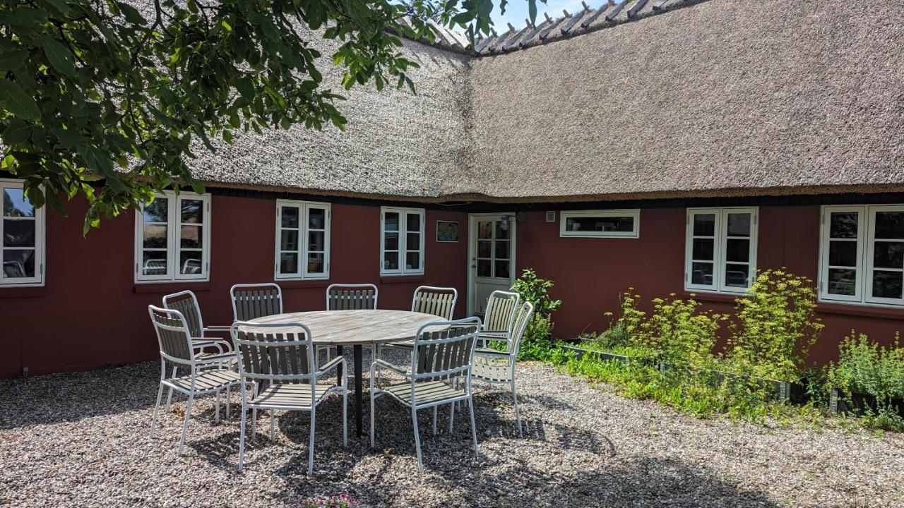 Under Valnødden Bed & Breakfast Stubbekøbing Eksteriør bilde
